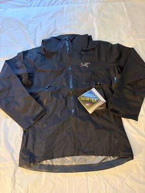 Arc'teryx Black Men's GORE-TEX Jacket